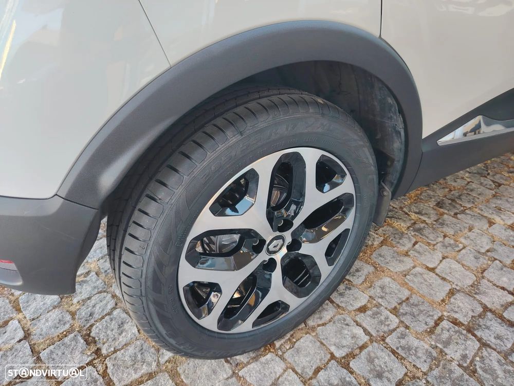 Renault Captur 0.9 TCE Exclusive - 30