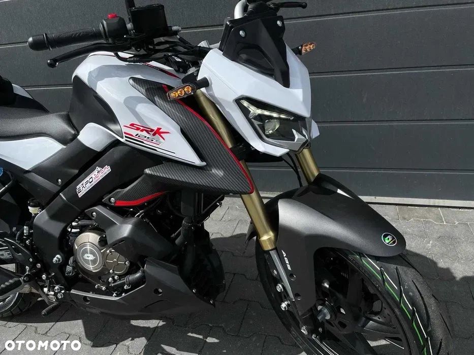 QJMOTOR SRK 125S - 5