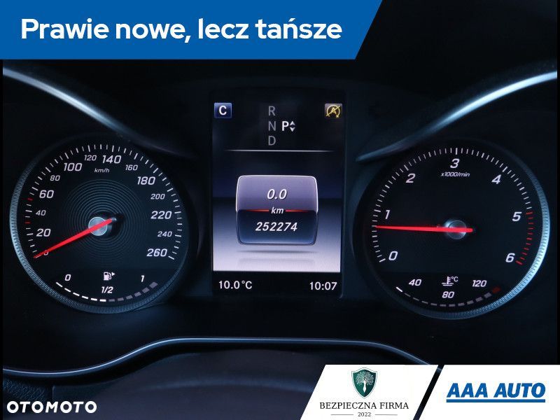 Mercedes-Benz GLC - 12