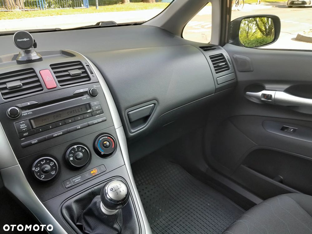 Toyota Auris 1.33 VVT-i Life - 13