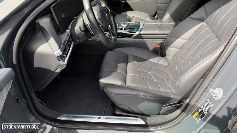 BMW i7 xDrive60 Pack Desportivo M Pro - 14