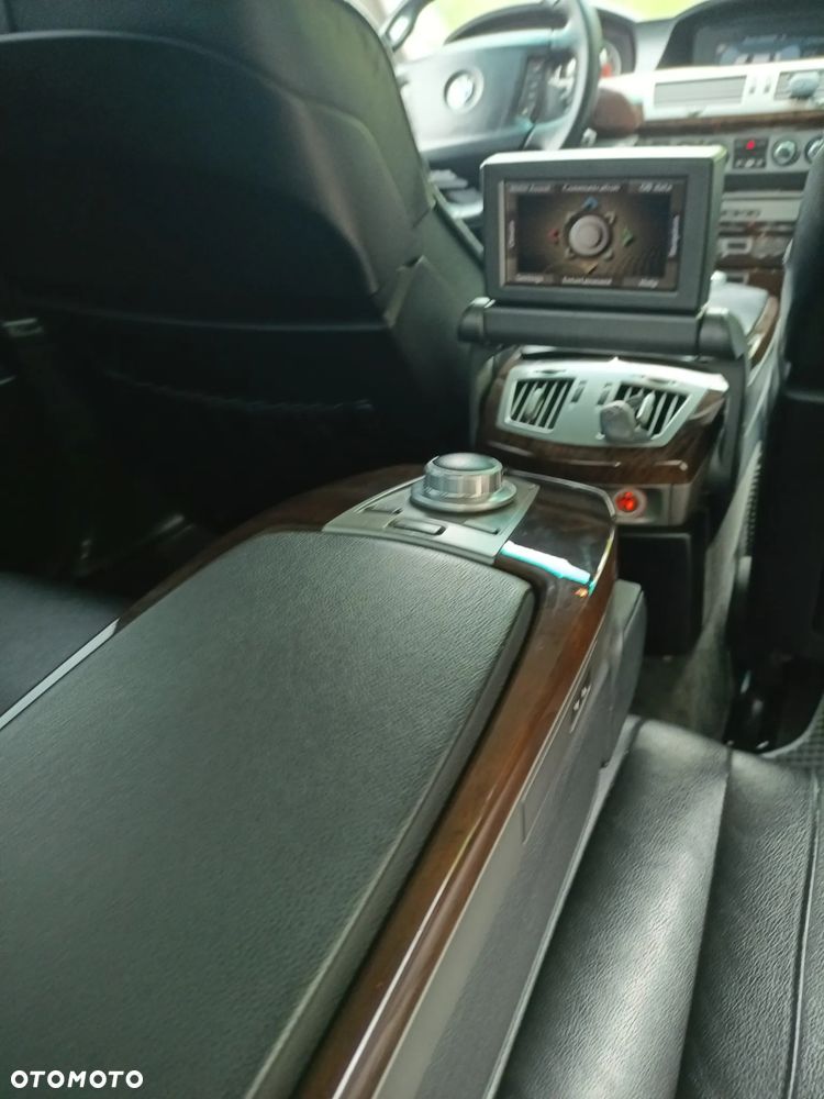 BMW Seria 7 - 7