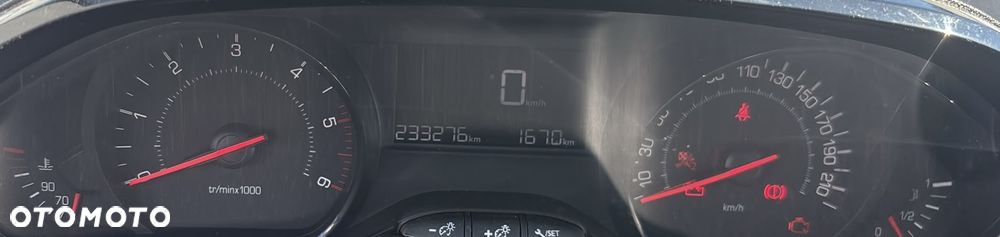 Peugeot 208 1.4 HDi Access - 15