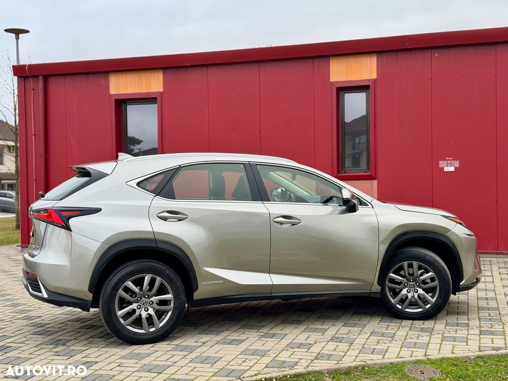 Lexus Seria NX 300h AWD Business Plus - 24