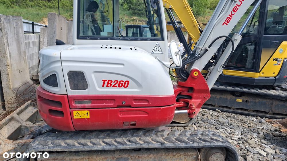 Takeuchi TB260 - 6