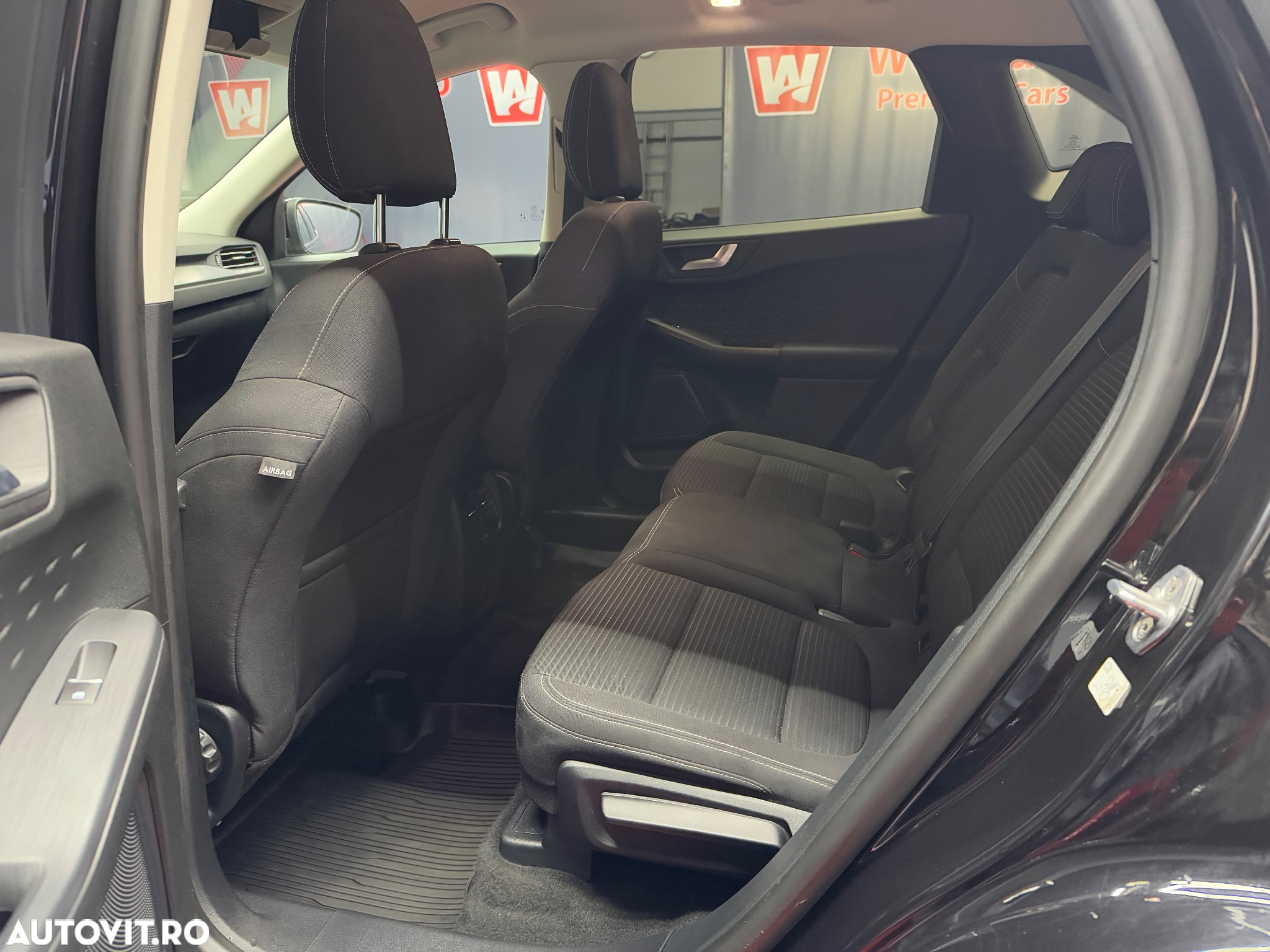 Ford Kuga - 22