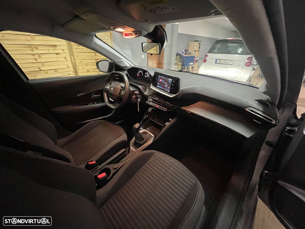 Peugeot 208 1.2 PureTech SE Style - 20