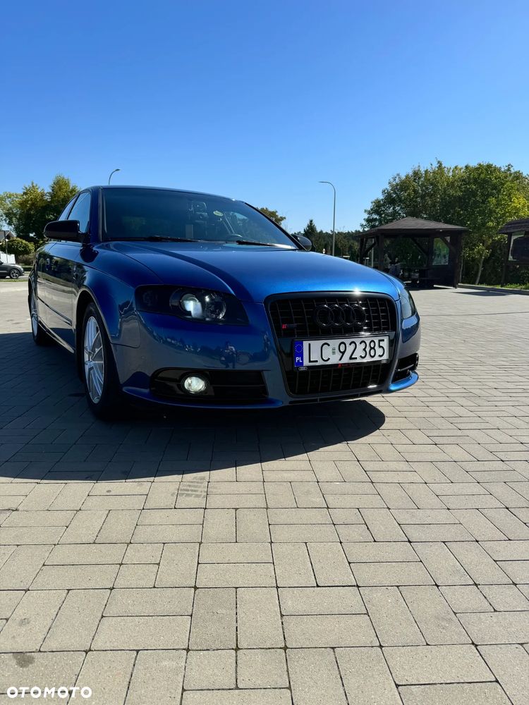 Audi A4 Limousine - 28