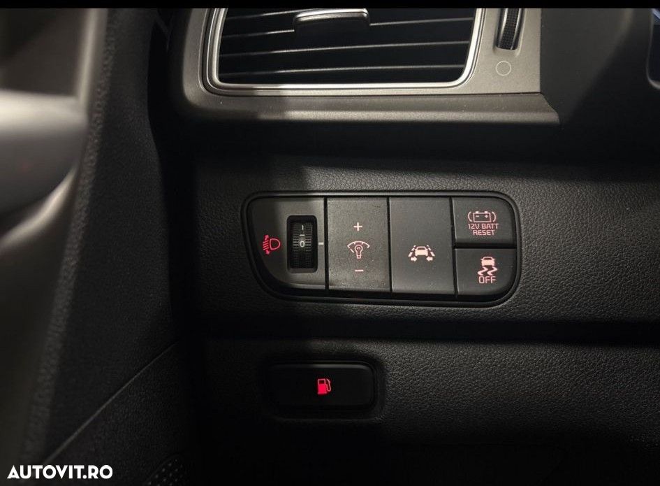 Kia Niro 1.6 GDI HEV 2WD OPF Aut. Spirit - 13