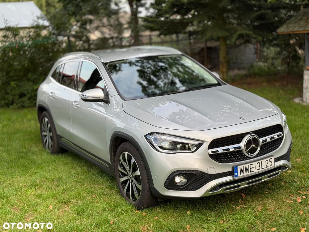 Mercedes-Benz GLA 220 d 4-Matic 8G-DCT - 6