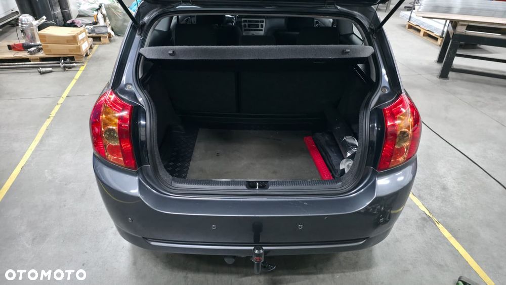 Toyota Corolla 1.6 VVT-i Sol (air6) - 22