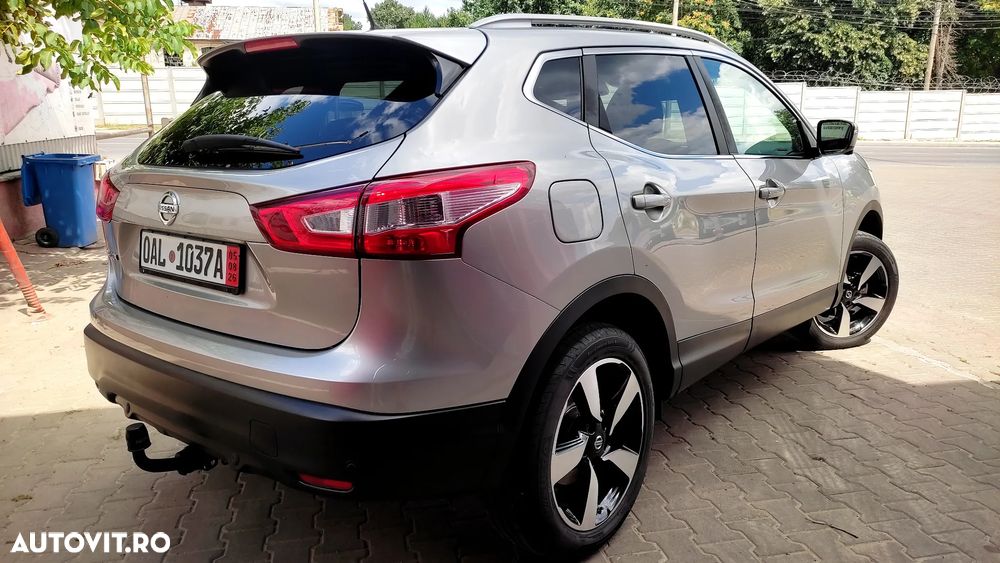 Nissan Qashqai 1.6 DCI N-Connecta - 24