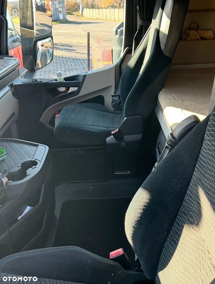 Mercedes-Benz ACTROS - 6