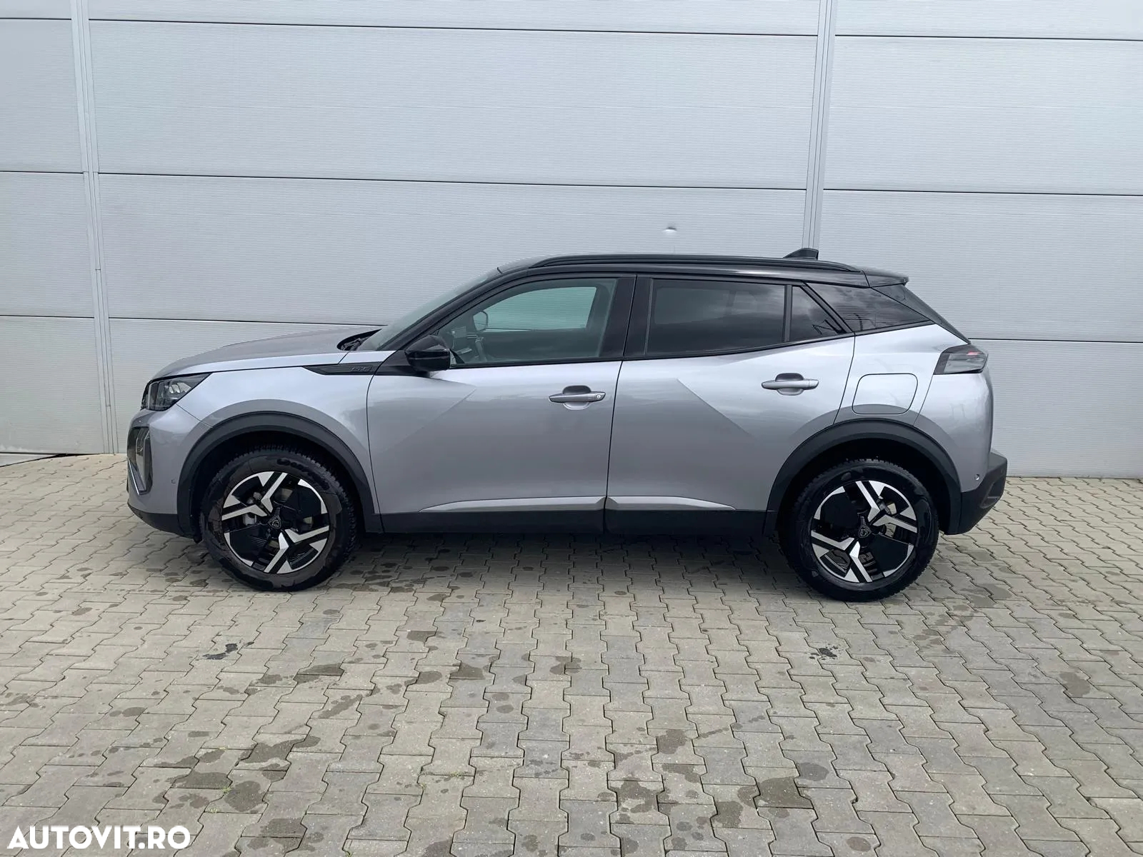 Peugeot 2008 1.2L PureTech 130 S&S EAT8 GT - 2