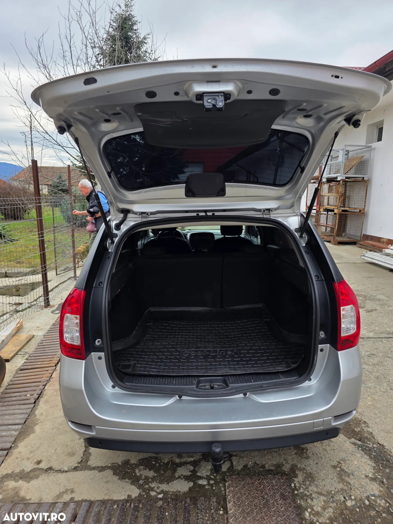 Dacia Logan MCV dCi 90 Prestige - 8