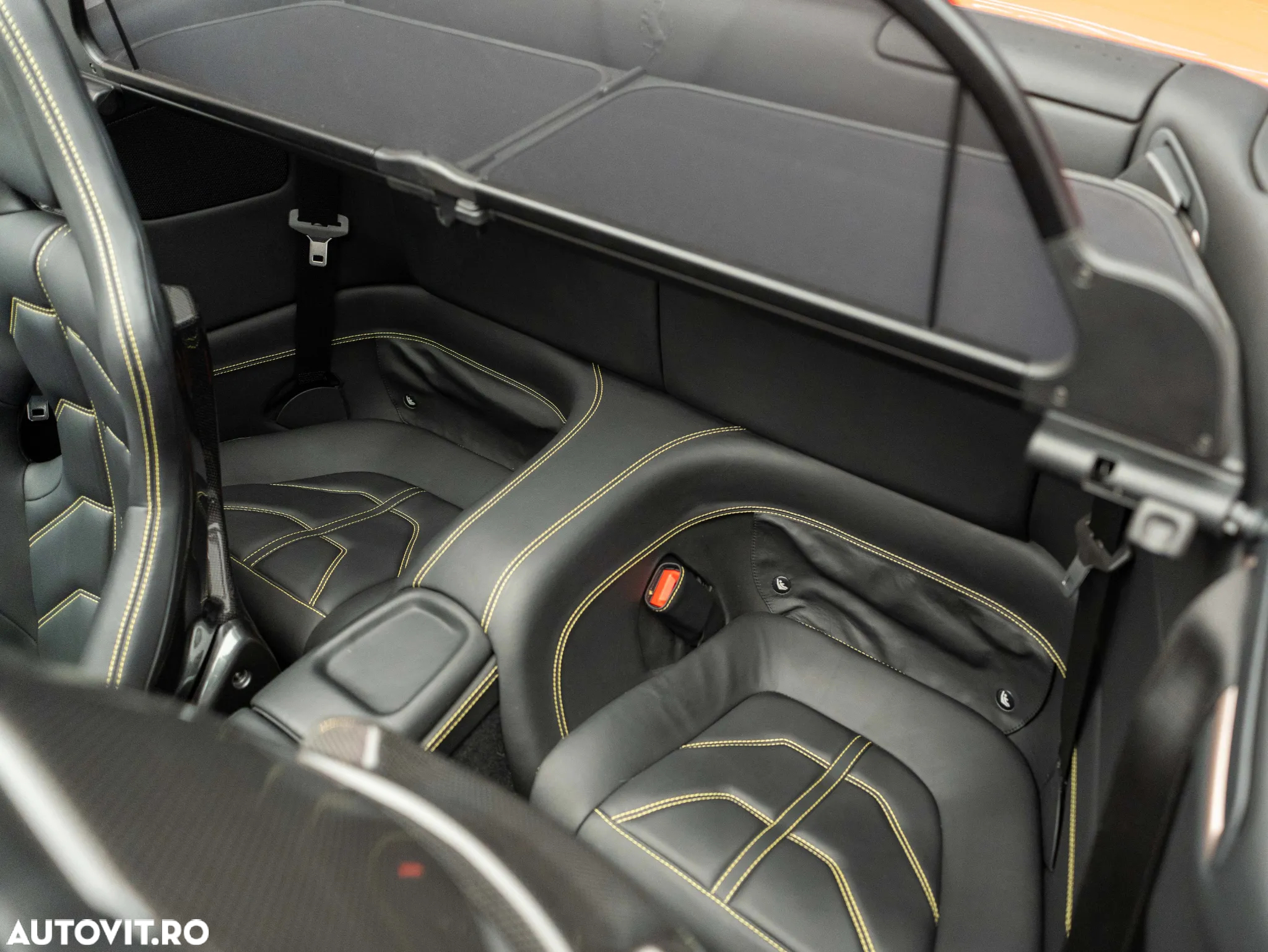 Ferrari California - 12