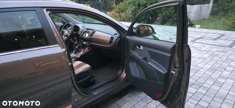 Kia Sportage 2.0 CRDI L AWD - 9