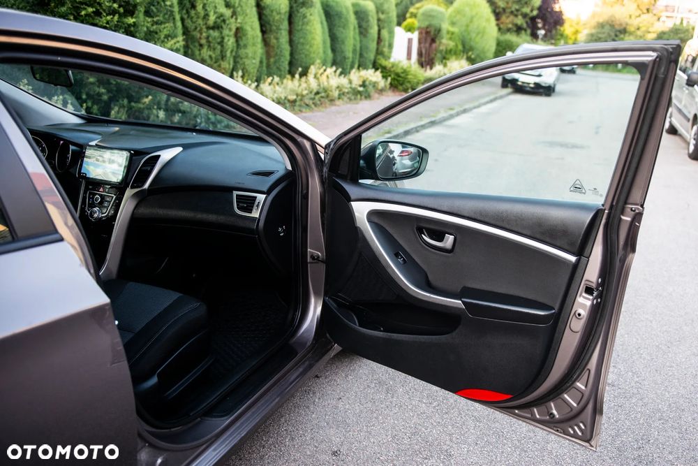 Hyundai i30 1.4 Comfort - 35