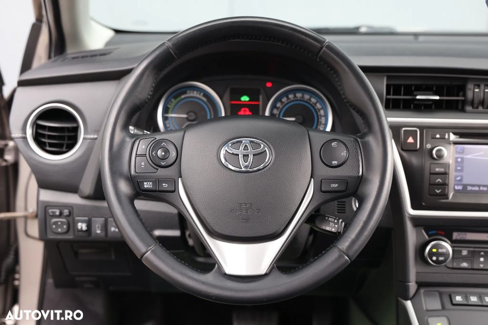 Toyota Auris - 29