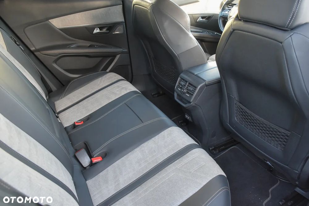 Peugeot 3008 1.6 PureTech HYbrid4 GT S&S EAT8 - 36