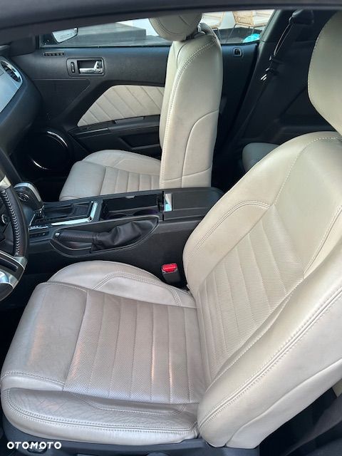 Ford Mustang 3.7 V6 Premium - 14