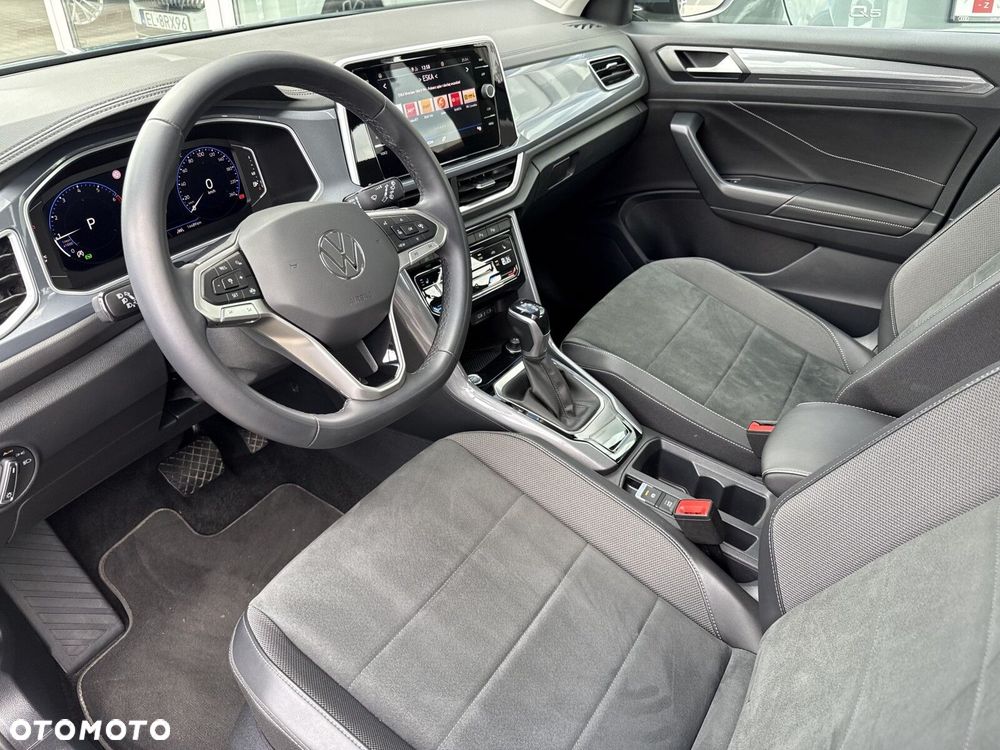 Volkswagen T-Roc - 12