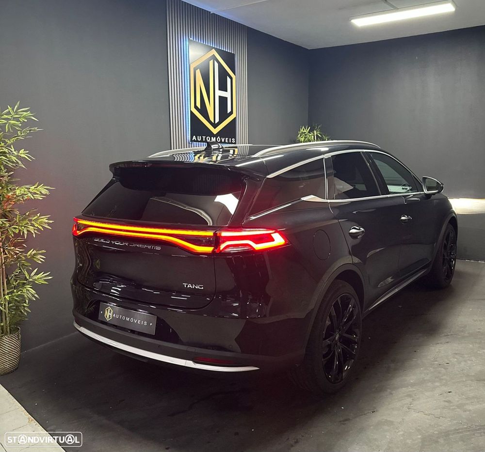 BYD Tang 86.4 kWh AWD Flagship - 4