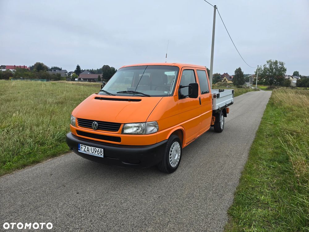 Volkswagen Transporter - 1
