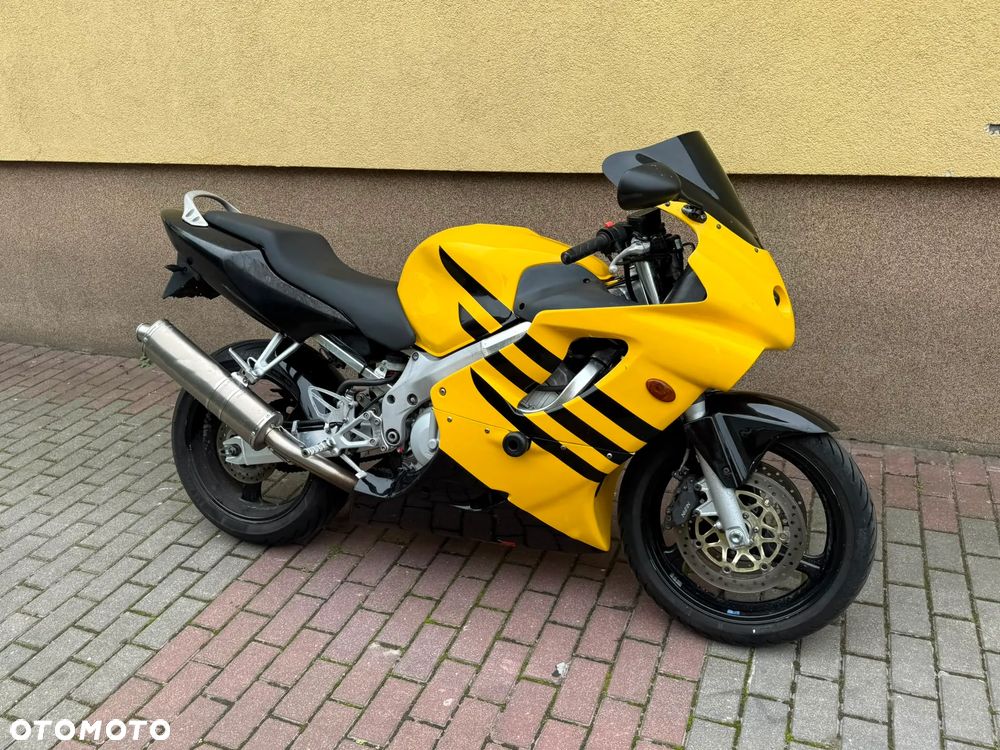 Honda CBR - 23