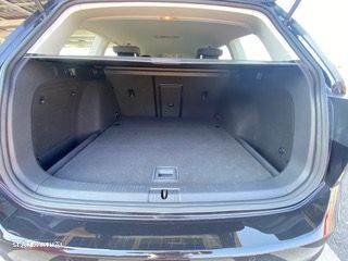 VW Golf Variant 1.6 TDi Confortline - 24