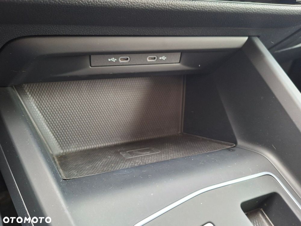Volkswagen Golf - 20