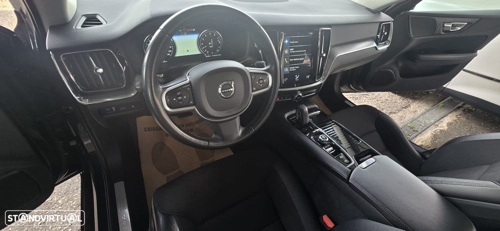 Volvo V60 2.0 T8 AWD TE Momentum Plus - 14