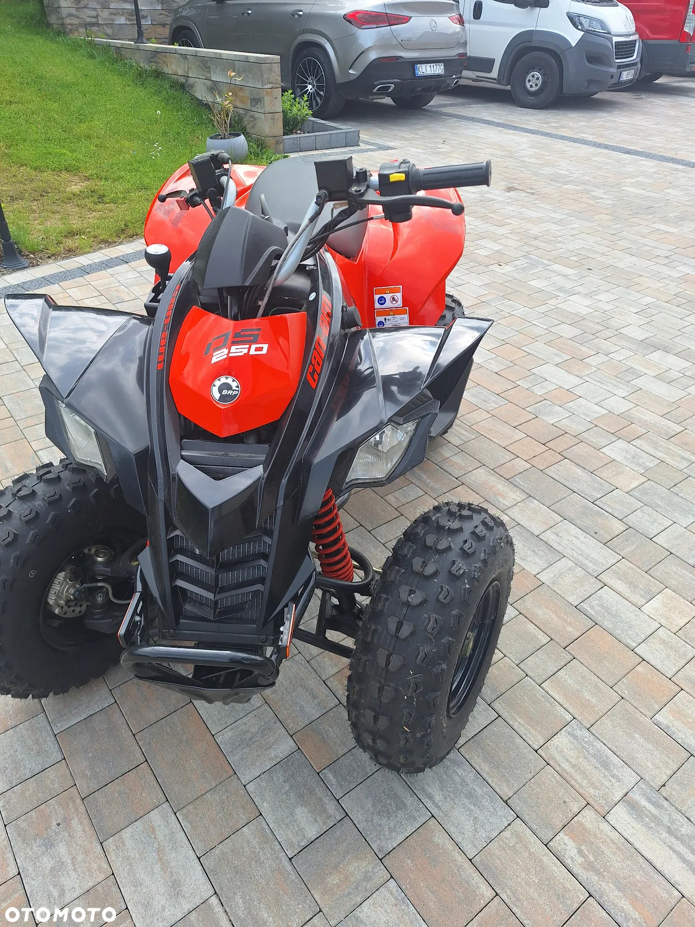 Can-Am Inny - 9