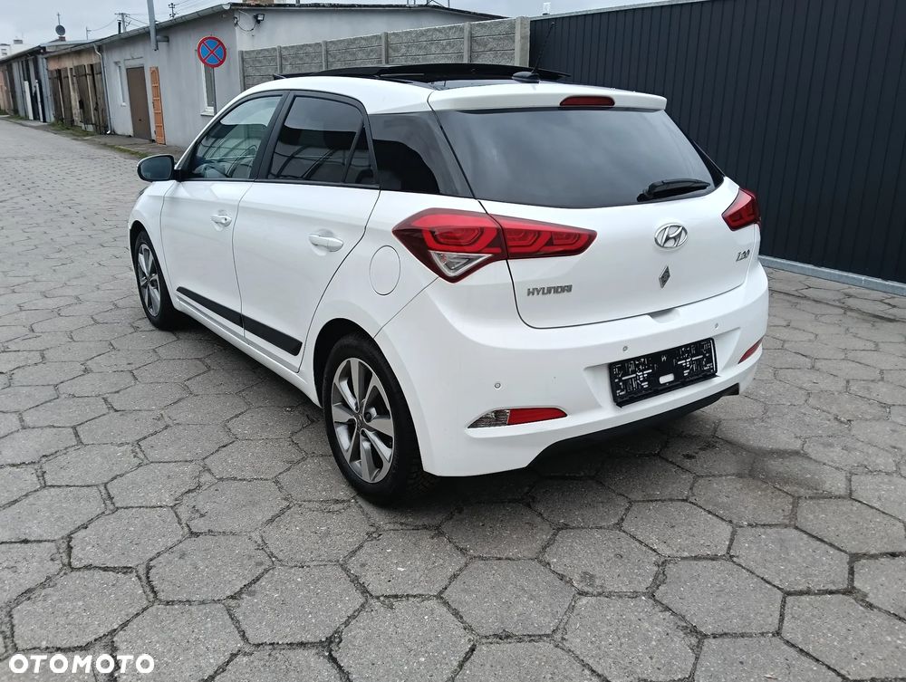 Hyundai i20 blue 1.4 Active Pure - 7