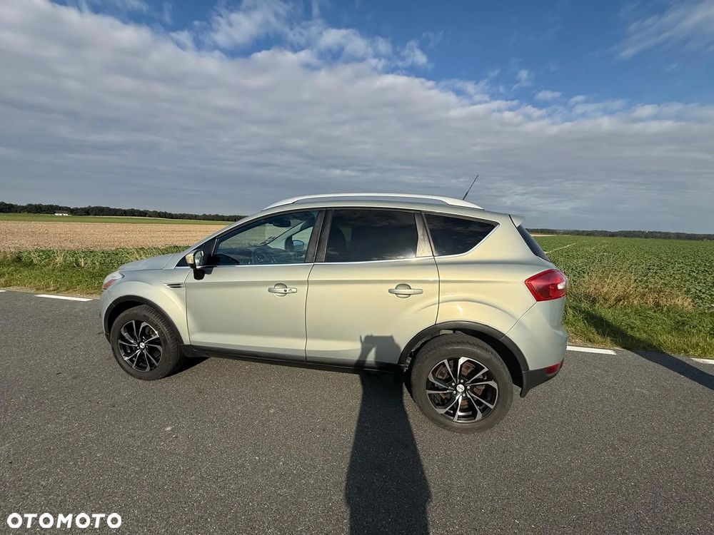Ford Kuga 2.0 TDCi Titanium - 11