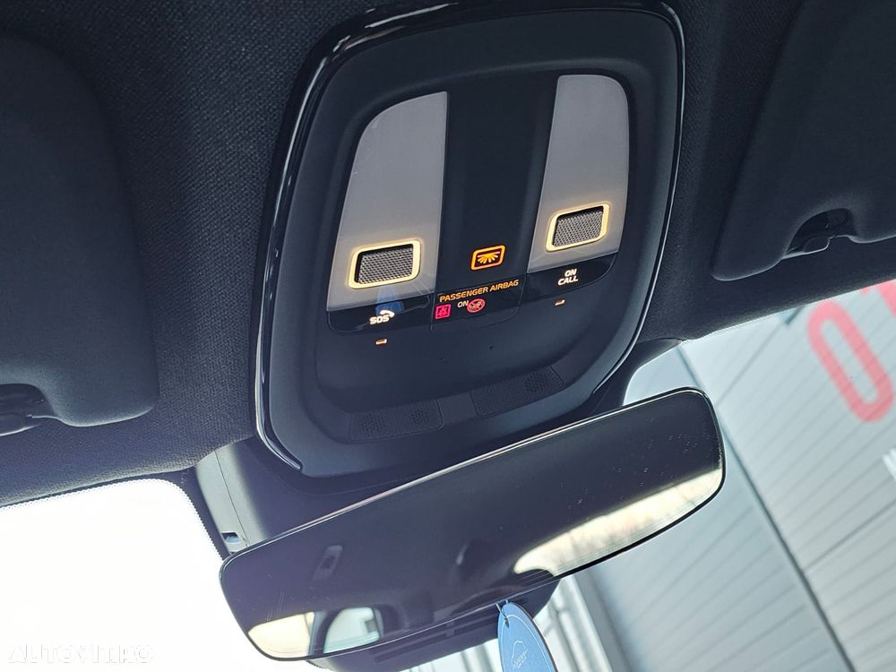 Volvo XC 40 P8 AWD Recharge RDesign - 23