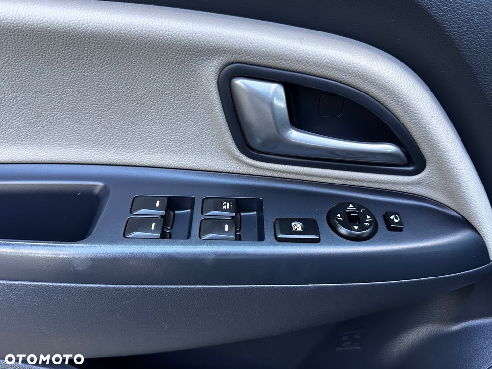 Kia Rio 1.4 CRDi 90 Platinum Edition - 22