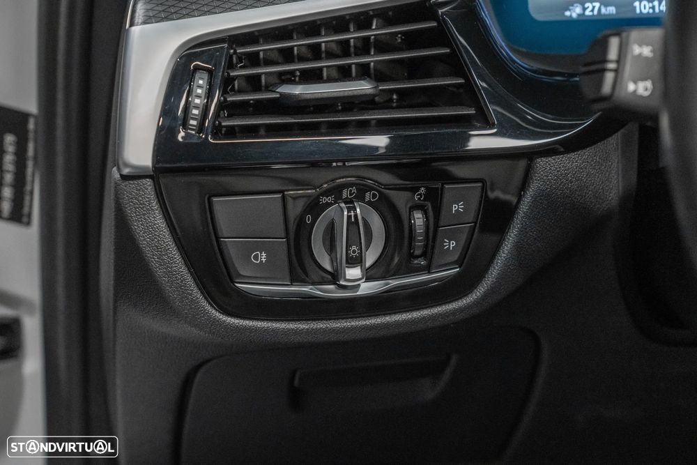 BMW 530 e Pack Desportivo M - 20
