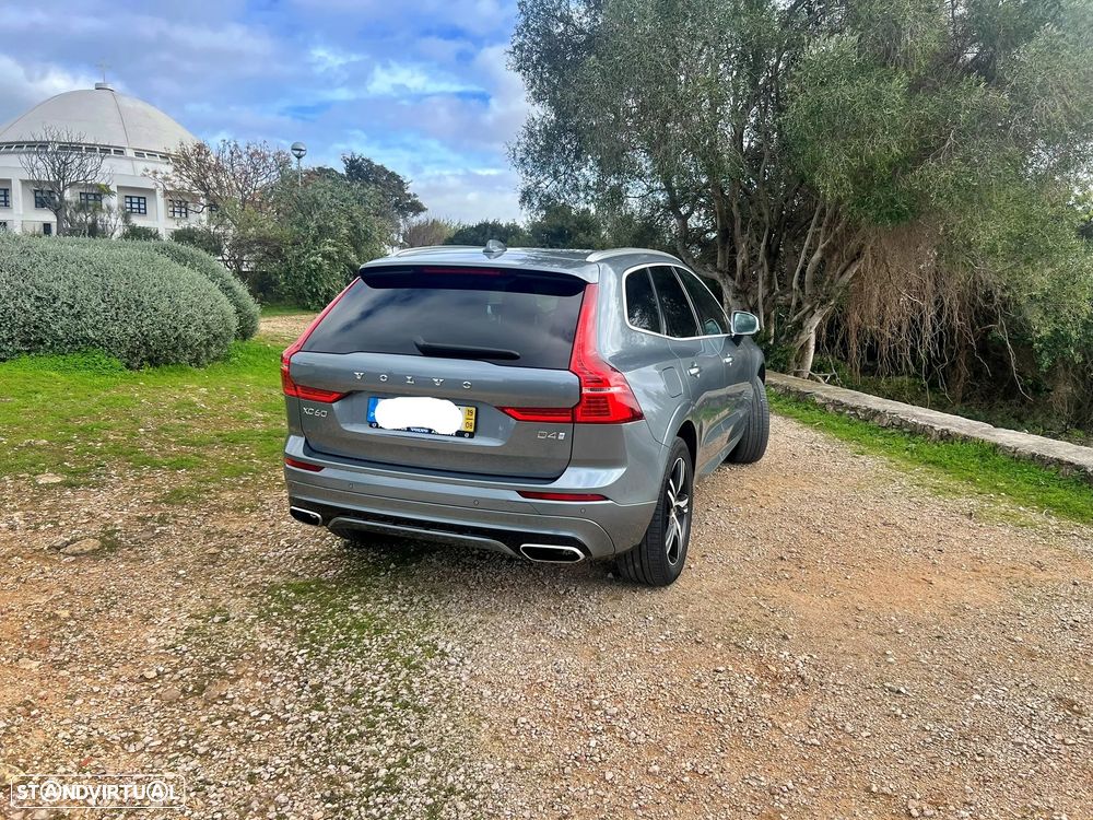 Volvo XC 60 2.0 D4 R-Design Geartronic - 12