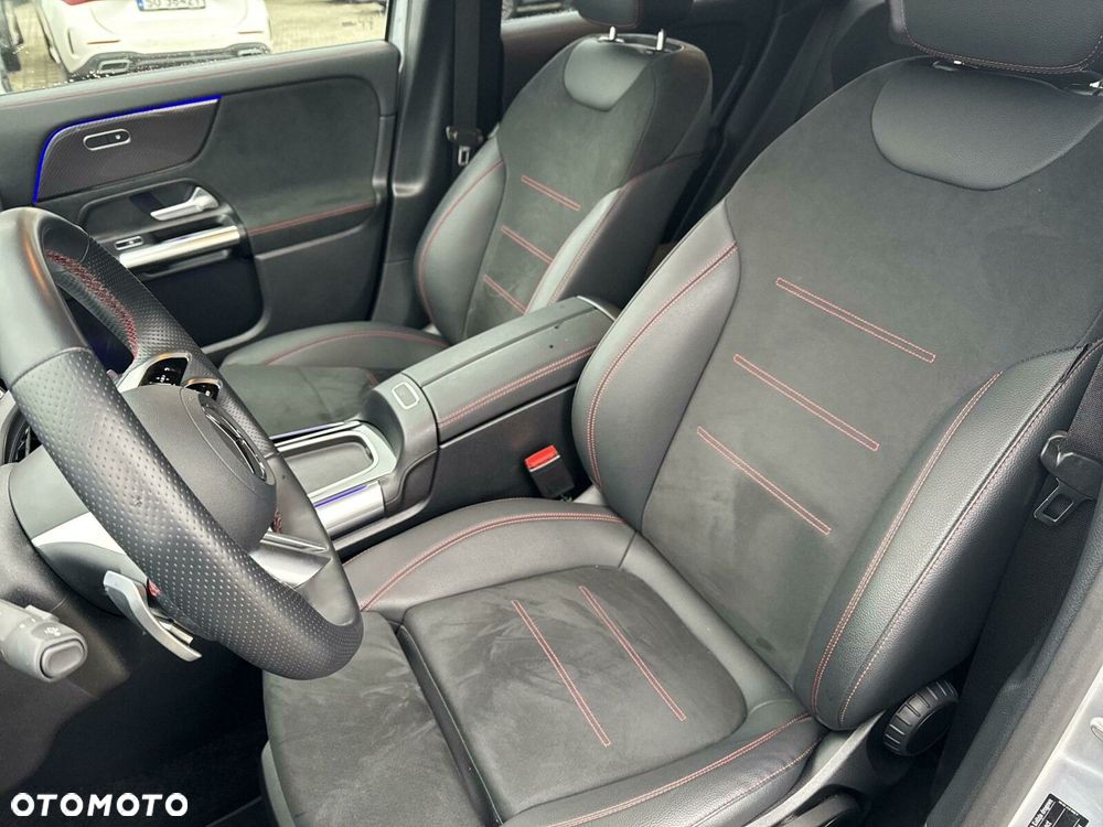 Mercedes-Benz GLA 200 AMG Line - 16