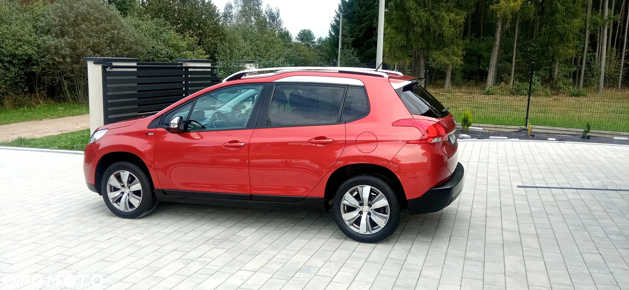 Peugeot 2008 1.2 Pure Tech Style S&S - 5