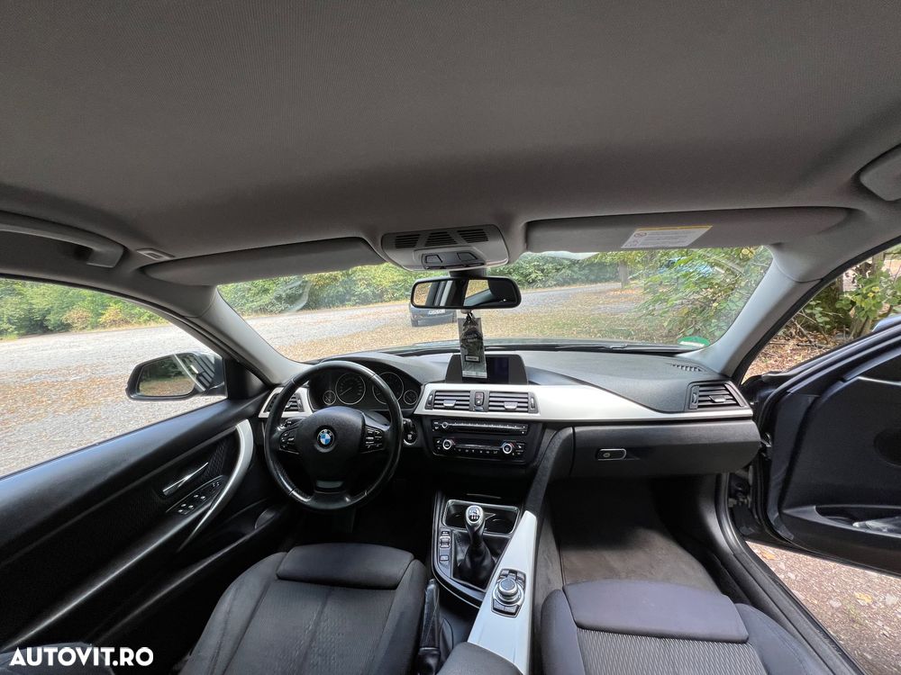 BMW Seria 3 320d - 16