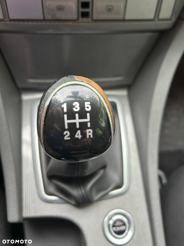 Ford Focus 1.8 FF Platinium X - 18