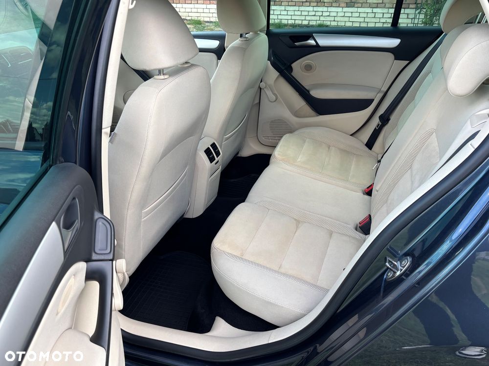 Volkswagen Golf 2.0 TDI Highline - 14