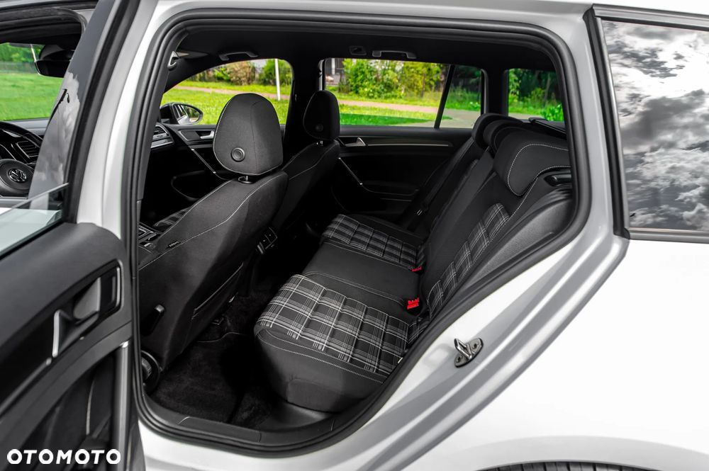 Volkswagen Golf GTD 2.0 TDI SCR DSG - 22