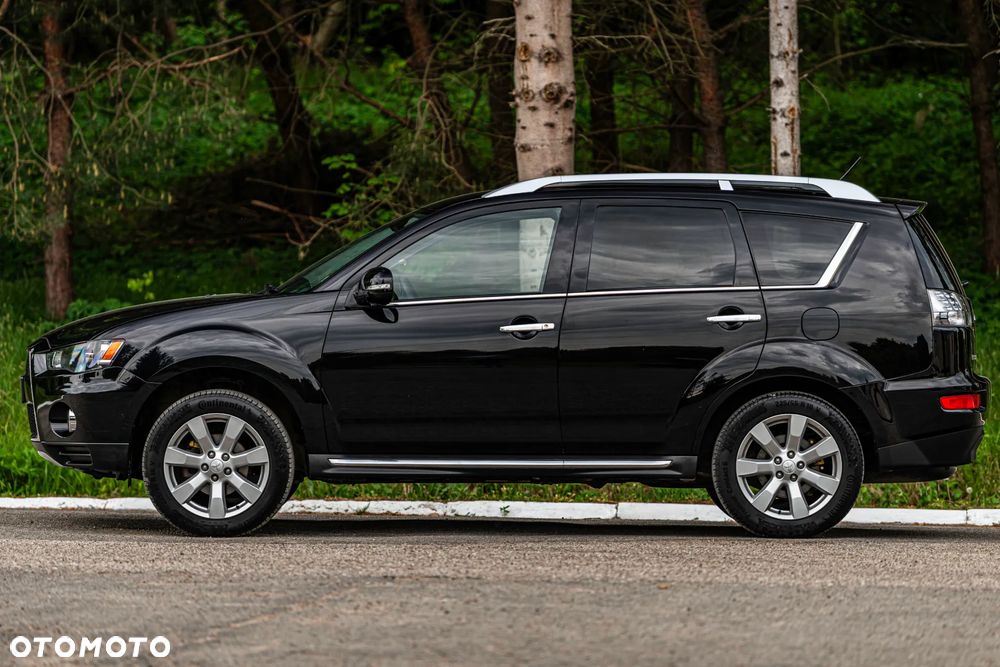 Mitsubishi Outlander - 14