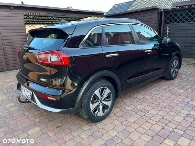 Kia Niro 1.6 GDI Hybrid L Business Line - 9