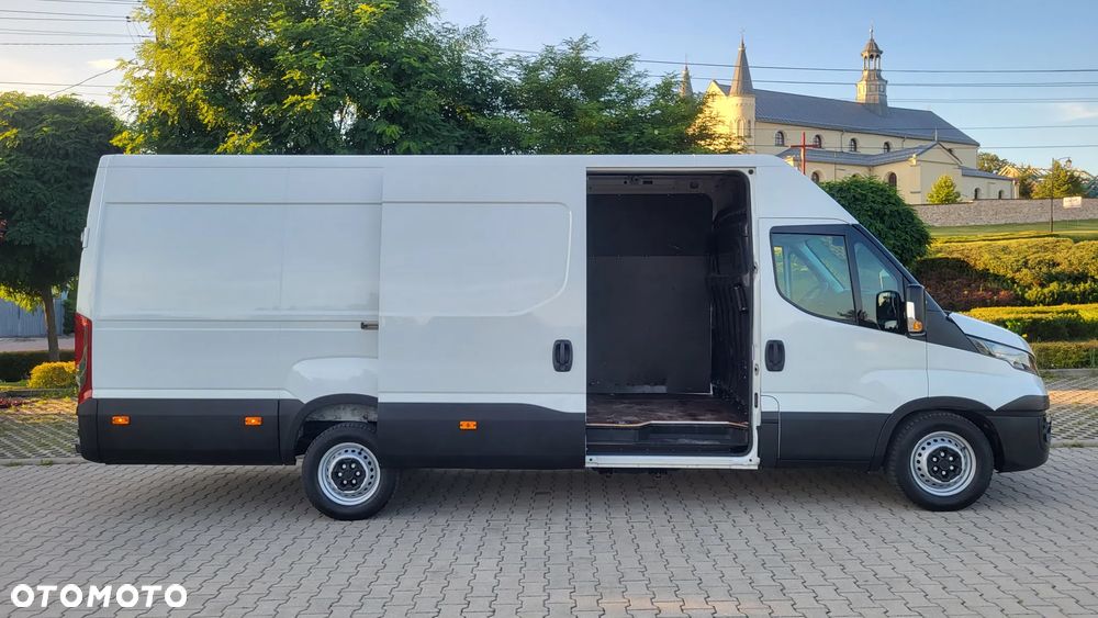 Iveco Daily 35s150 silnik 3.0 L4H2 /  furgon / blaszak / przebieg 83.000/ jeden właściciel krajowy - 22