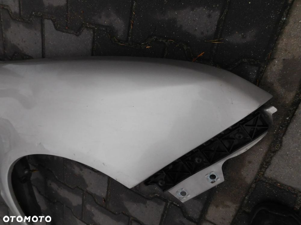 błotnik prawy przód SKODA FABIA I 01-10 - 2