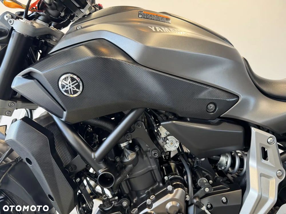 Yamaha MT - 22